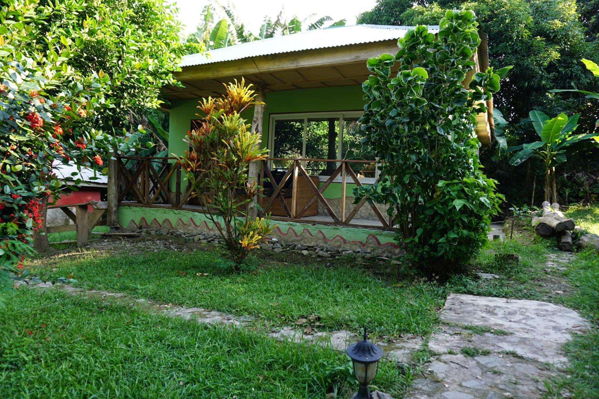 Cocoa Village Guesthouse Obo  Extérieur photo