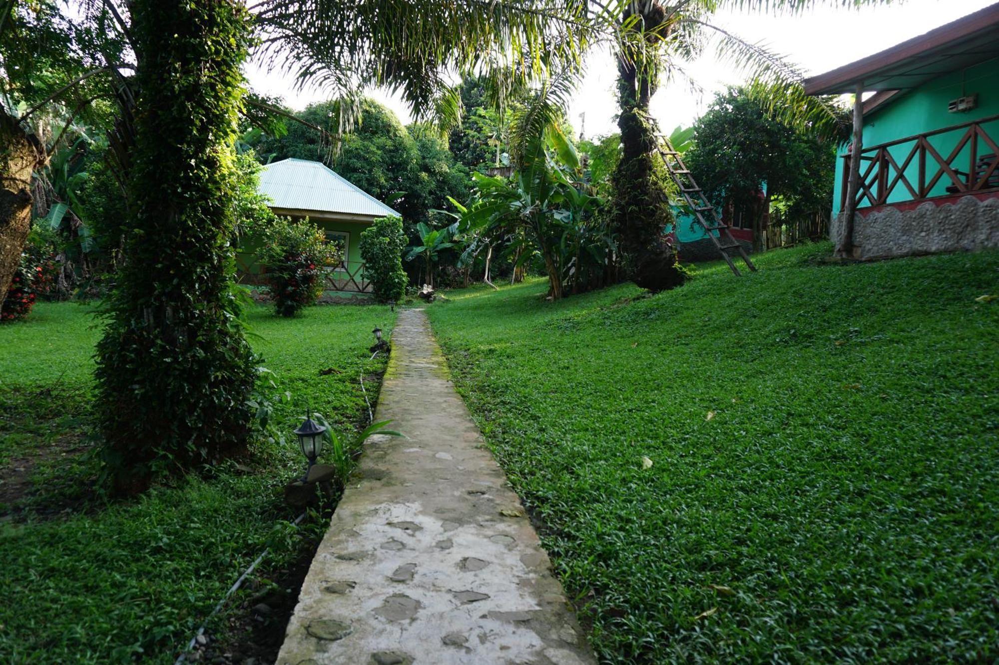 Cocoa Village Guesthouse Obo  Extérieur photo
